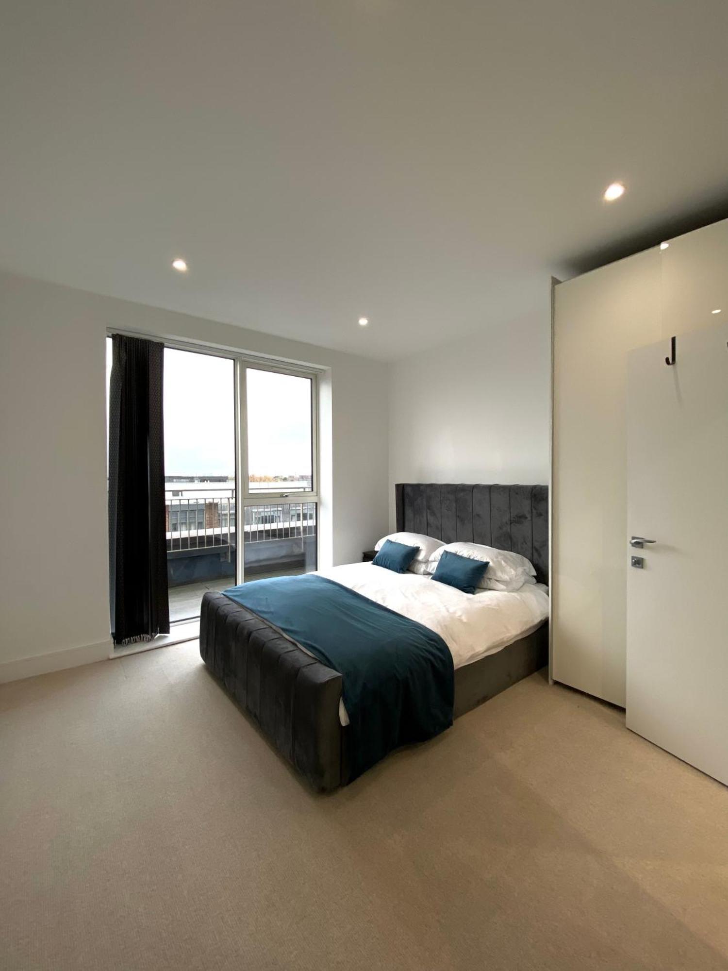 Spacious 2 Bedroom Penthouse Retreat London Exterior foto