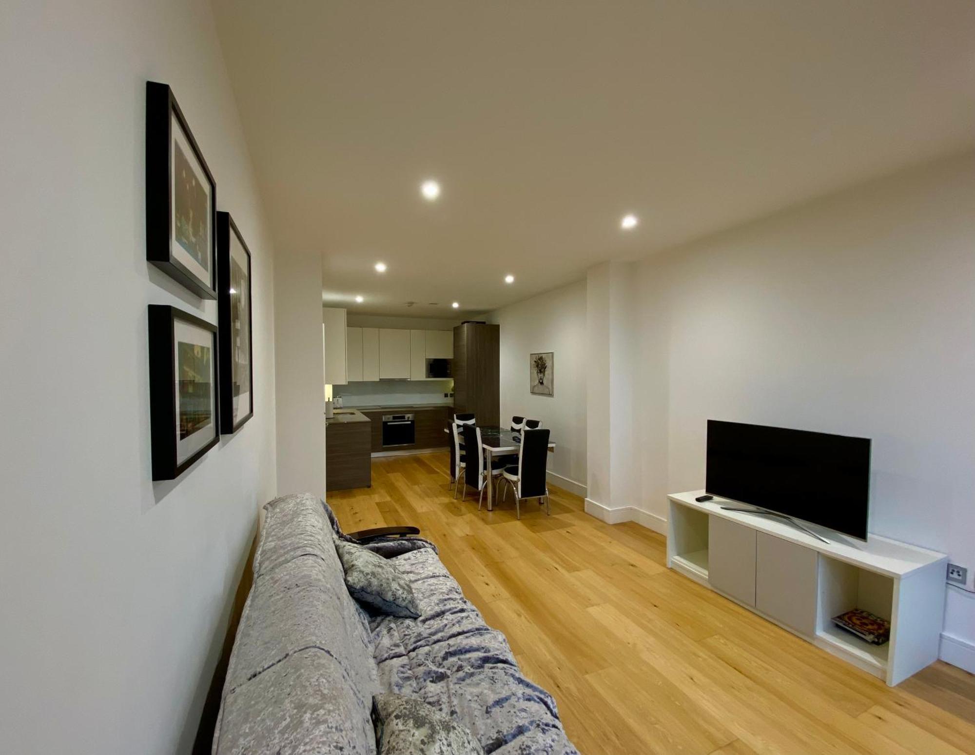 Spacious 2 Bedroom Penthouse Retreat London Exterior foto