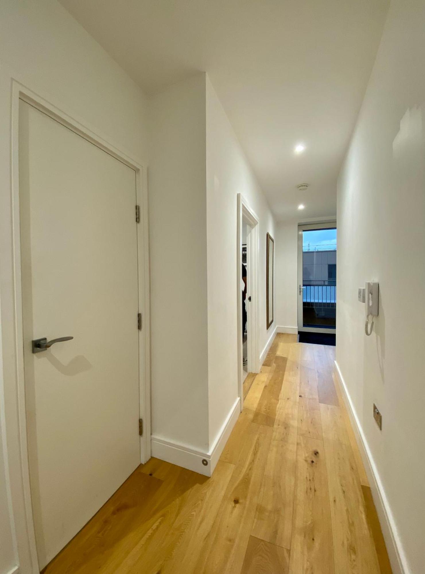 Spacious 2 Bedroom Penthouse Retreat London Exterior foto